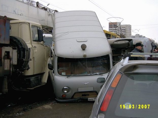 В городе рекомендую ездить на КРАЗе