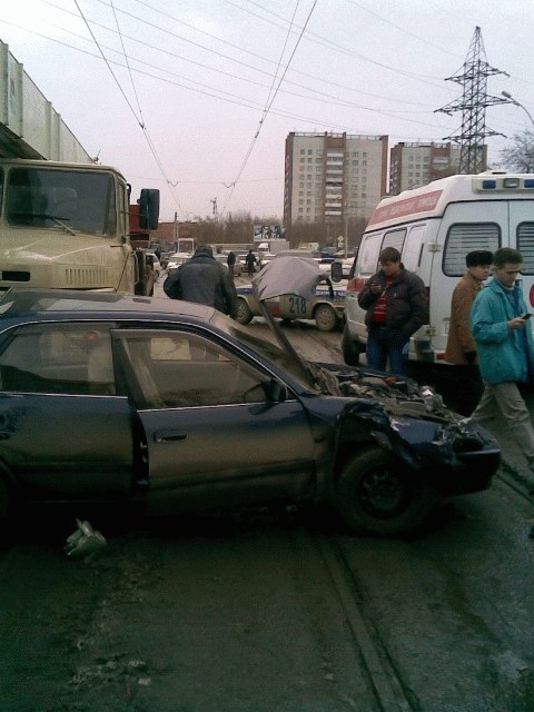 В городе рекомендую ездить на КРАЗе